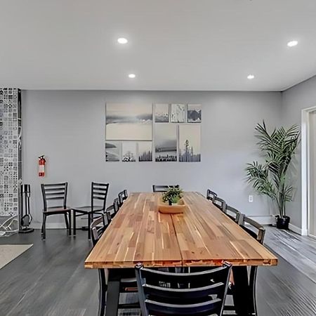 Peaceful Pocono Home With Hot Tub, Gym, & Office Long Pond エクステリア 写真