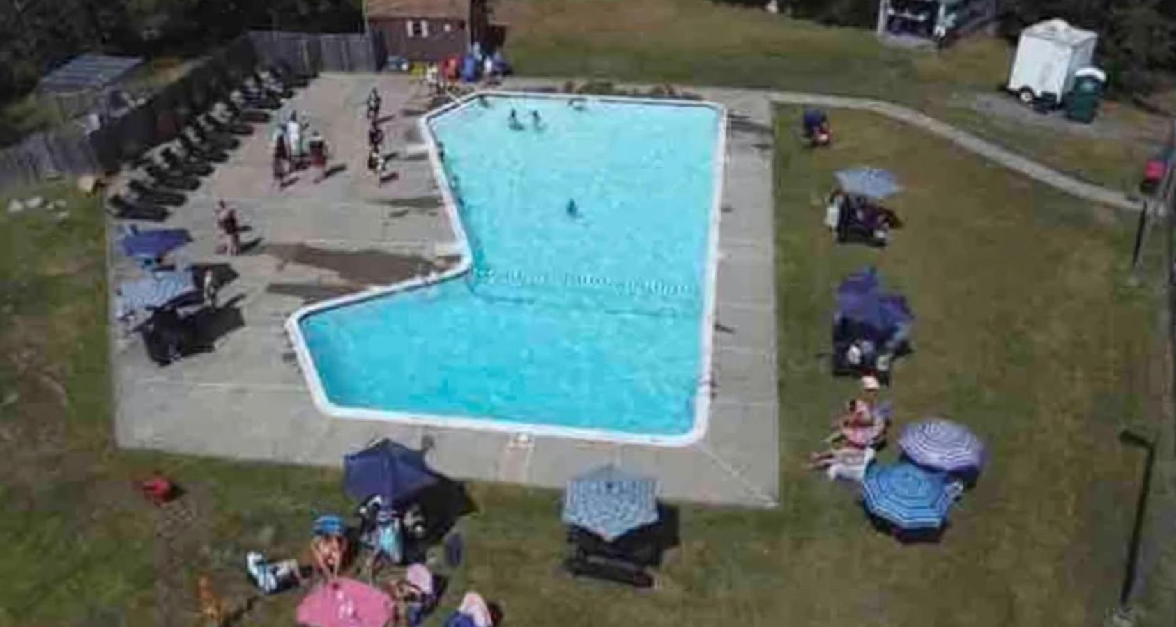 Peaceful Pocono Home With Hot Tub, Gym, & Office Long Pond エクステリア 写真