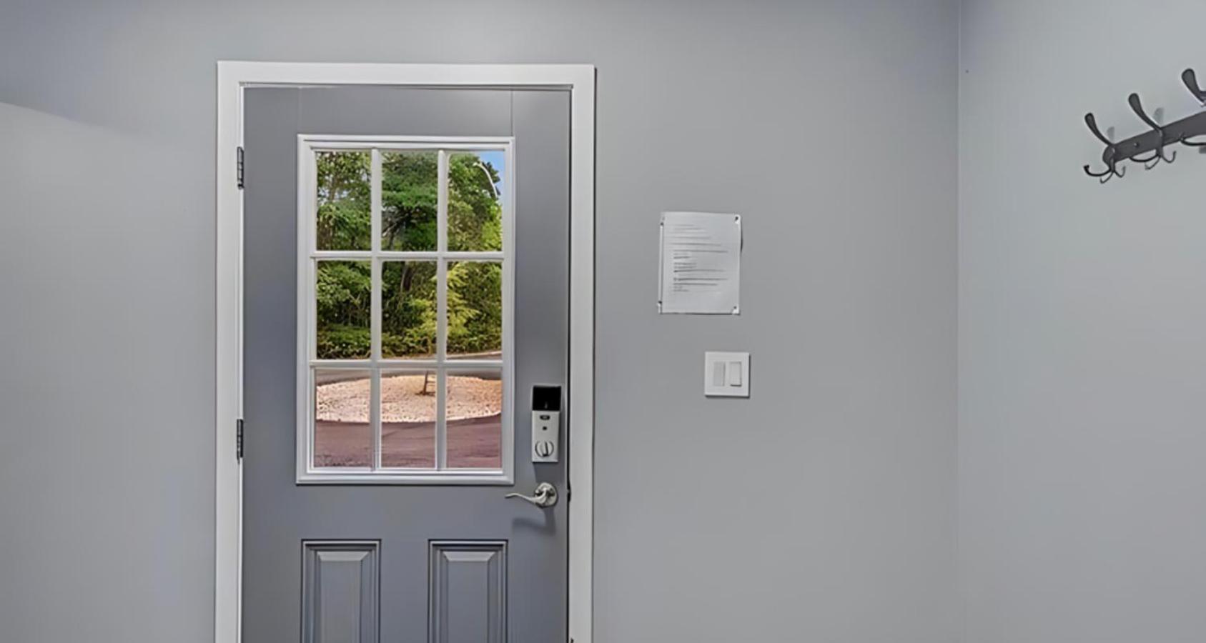 Peaceful Pocono Home With Hot Tub, Gym, & Office Long Pond エクステリア 写真